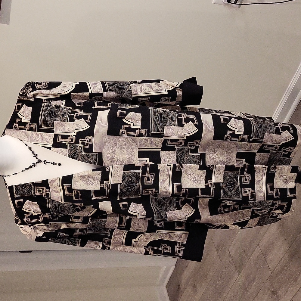 Karis Korner Open Tunic Size 18.